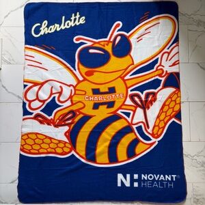 NWT Charlotte Hornets 2025-26 City Edition Hoopers Paradise Blanket Retro Logo
